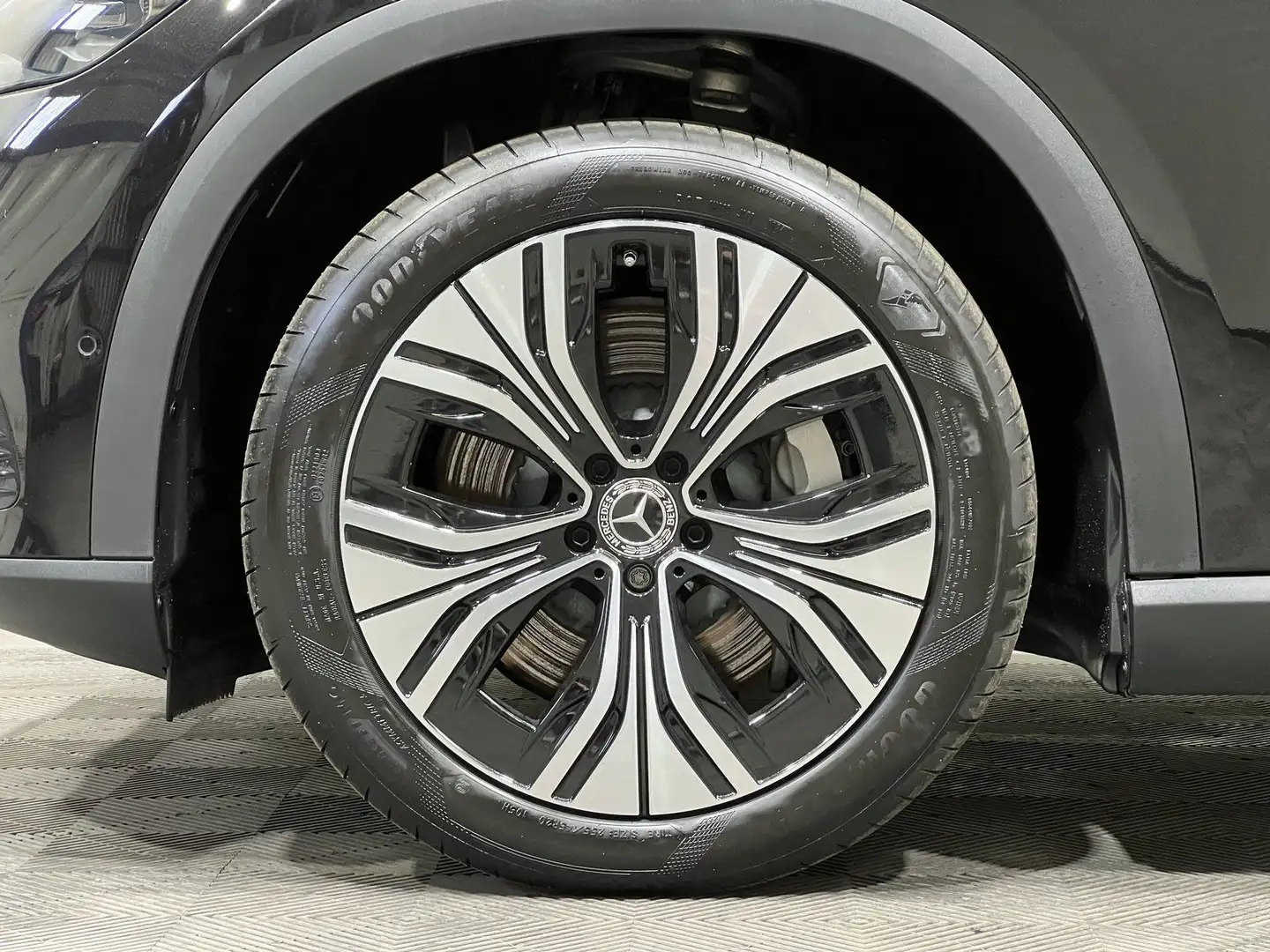 Mercedes-Benz EQE SUV EQE 300 Electric Art Premium 20"+AHK+10°HA+22KW Schwarz - 2