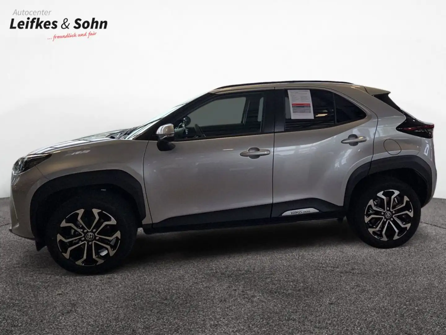 Toyota Yaris Cross Hybrid 130 1.5 VVT-i Teamplayer Silber - 2