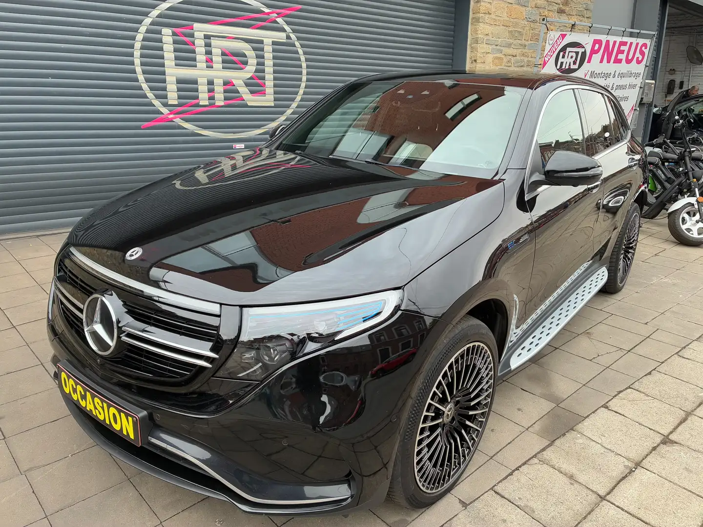 Mercedes-Benz EQC 400 EQC 80 kWh 400 4-Matic AMG Line TVA RECUP. Noir - 1