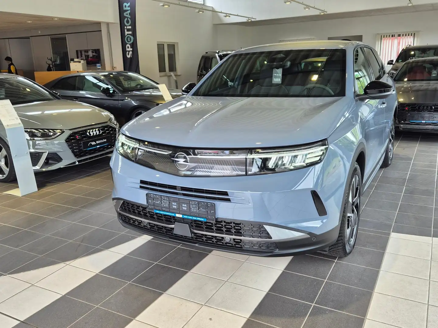 Opel Grandland 1.2 48V Mild- Hybrid 100kW Edition - 2
