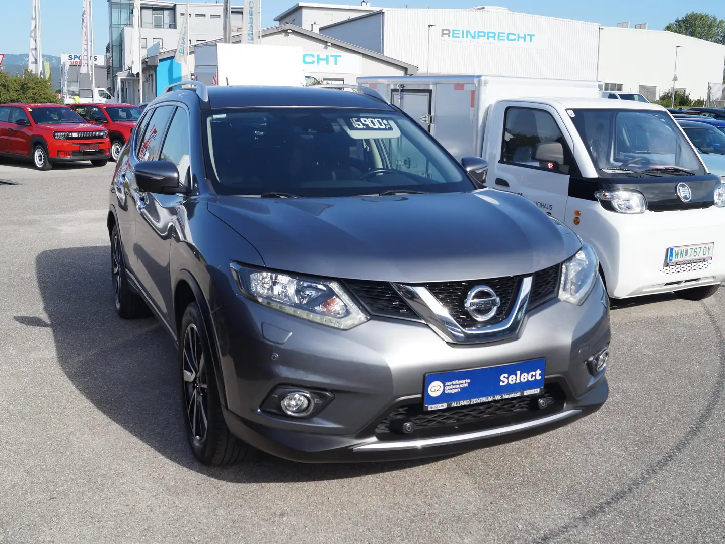Nissan X-Trail 360° Grau - 2