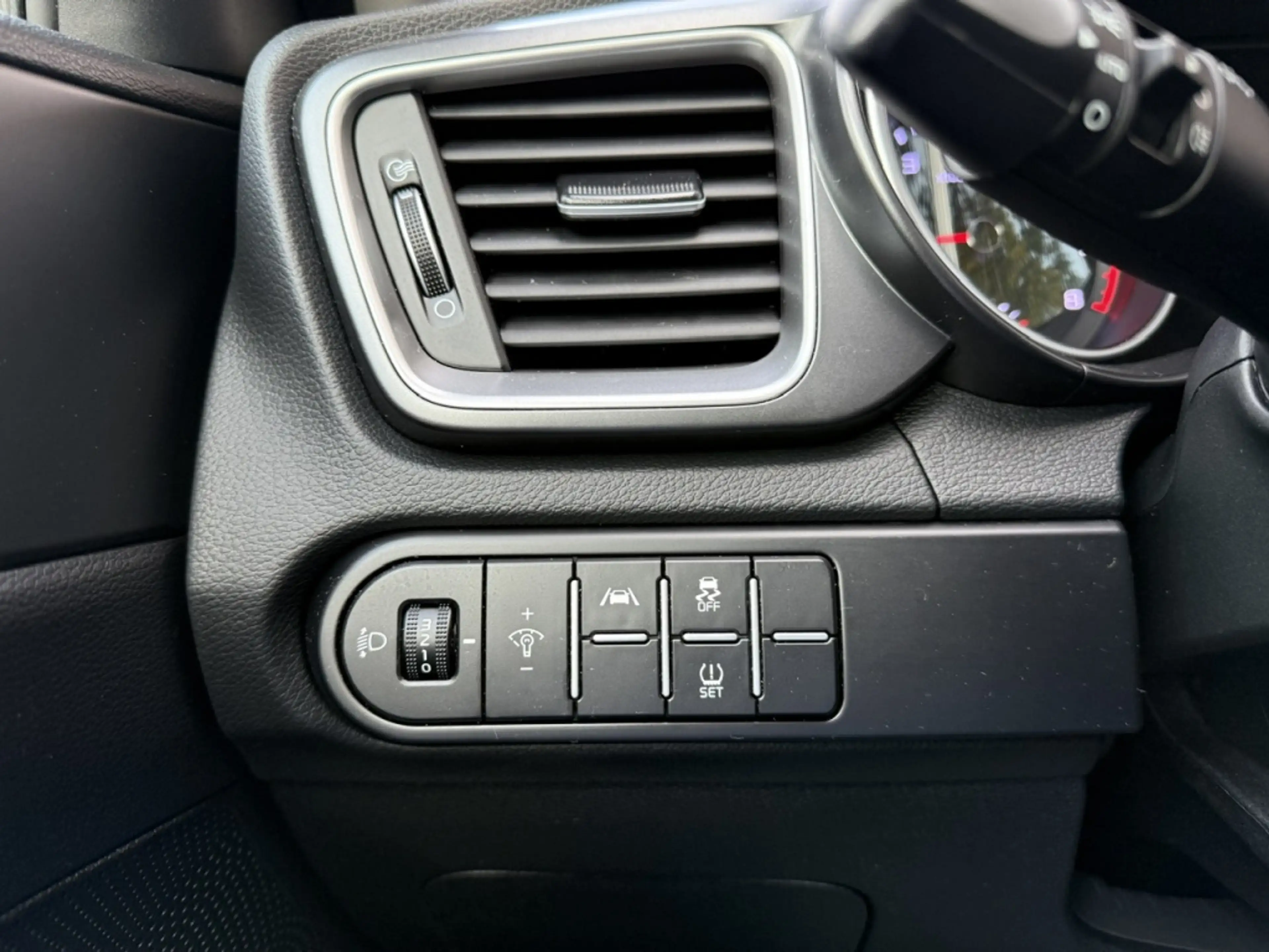 Kia Ceed SW / cee'd SW Sportswagon 1.0 T-GDi DynamicL. CAMERA / CLIMA / C — photo 29
