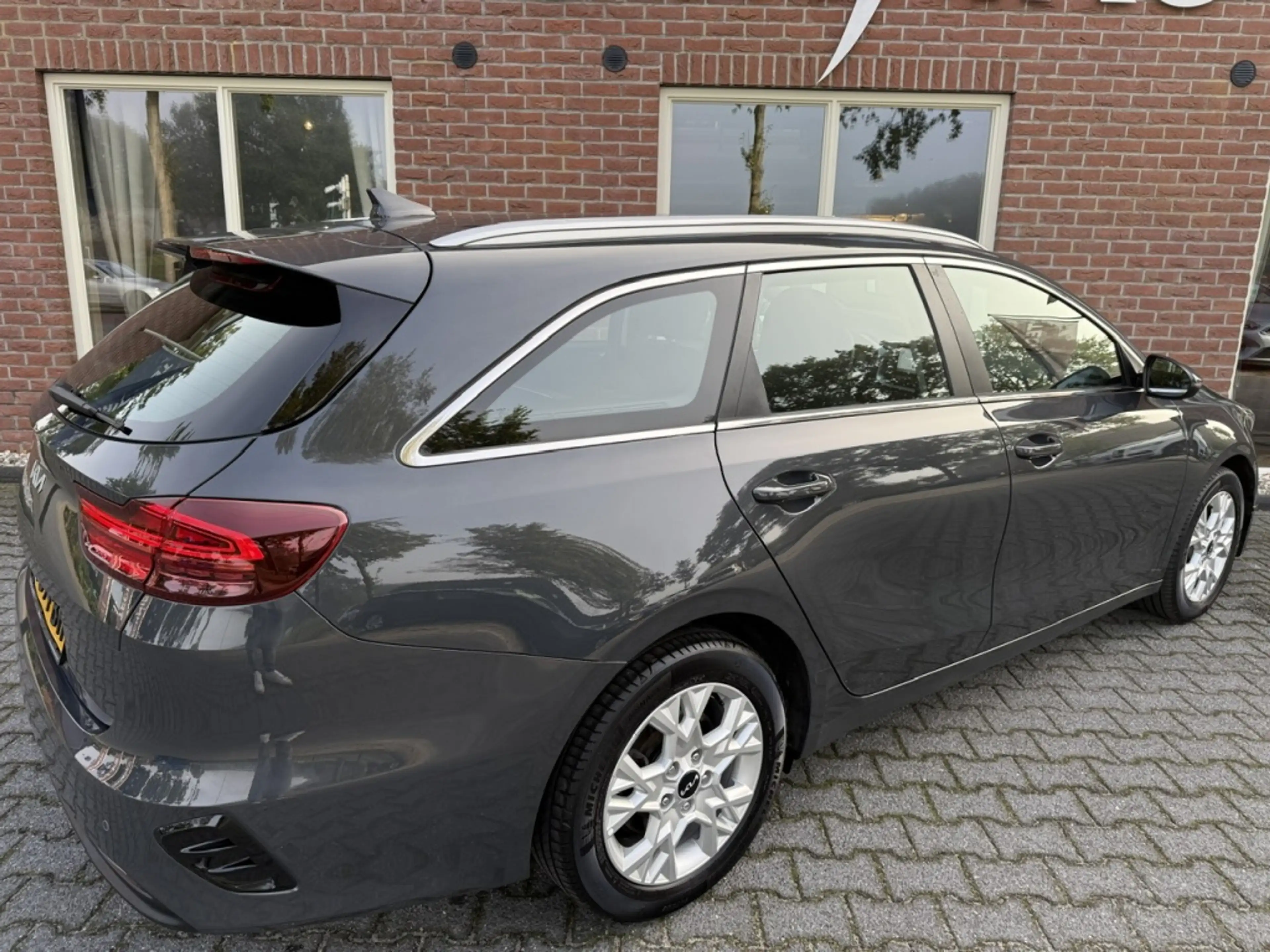Kia Ceed SW / cee'd SW Sportswagon 1.0 T-GDi DynamicL. CAMERA / CLIMA / C — photo 41