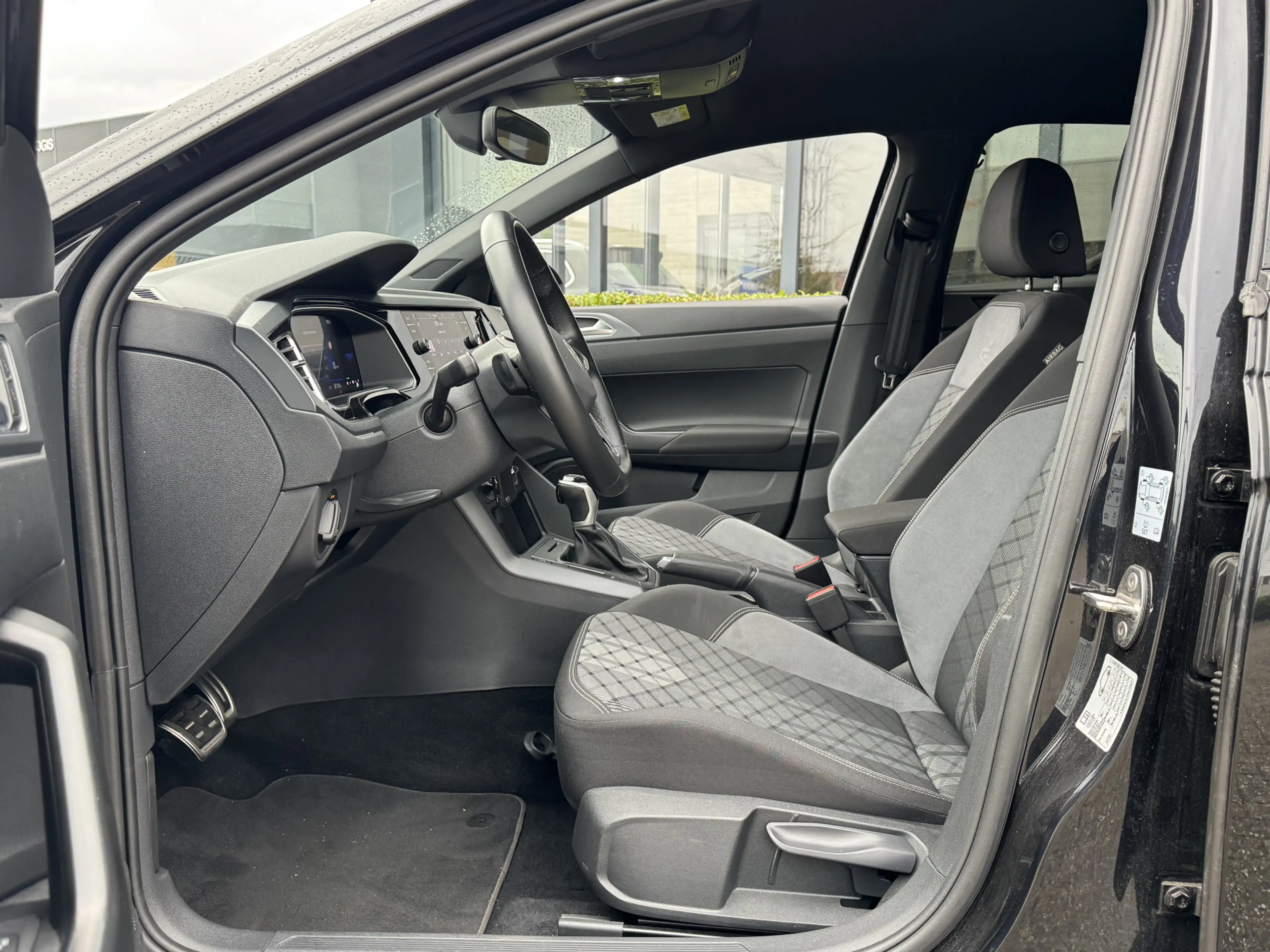 Volkswagen Taigo 1.0 TSI 116pk DSG/ Aut. R-Line Edition Zeer nette — photo 7