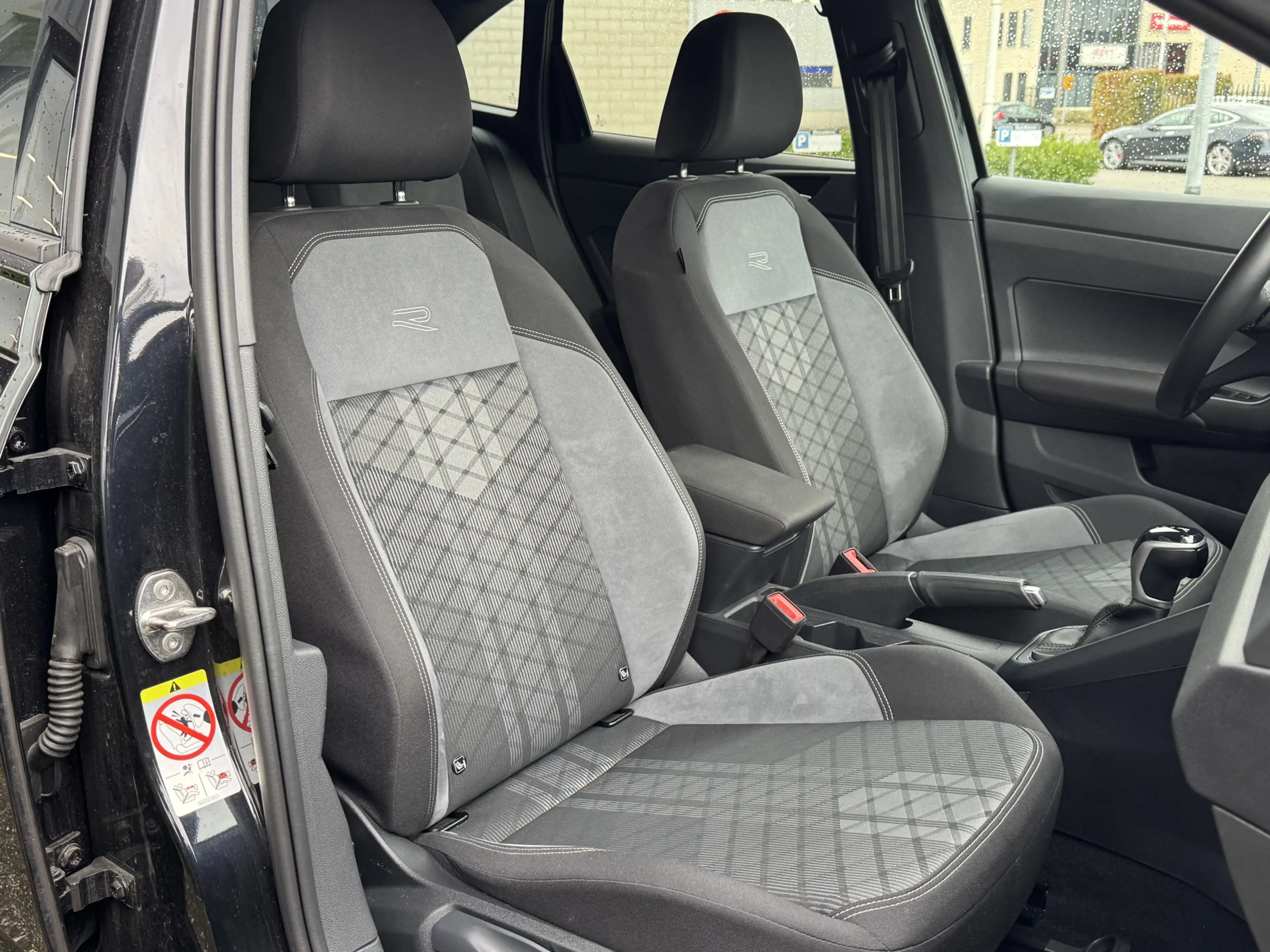 Volkswagen Taigo 1.0 TSI 116pk DSG/ Aut. R-Line Edition Zeer nette — photo 13