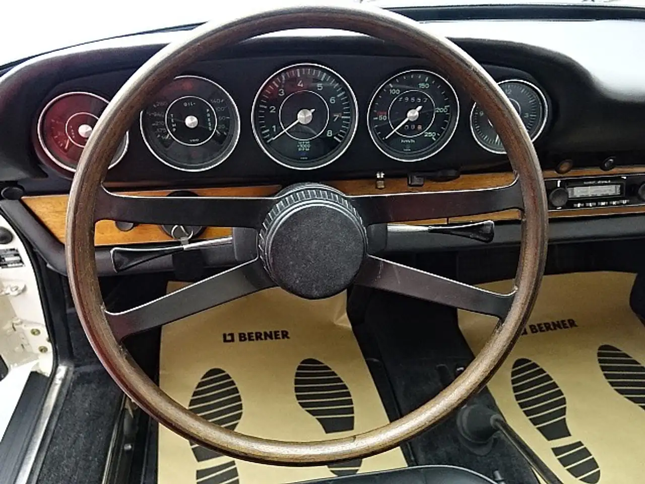 Porsche 911 2.0 SWB Solex 135.000 investiert, foto 10
