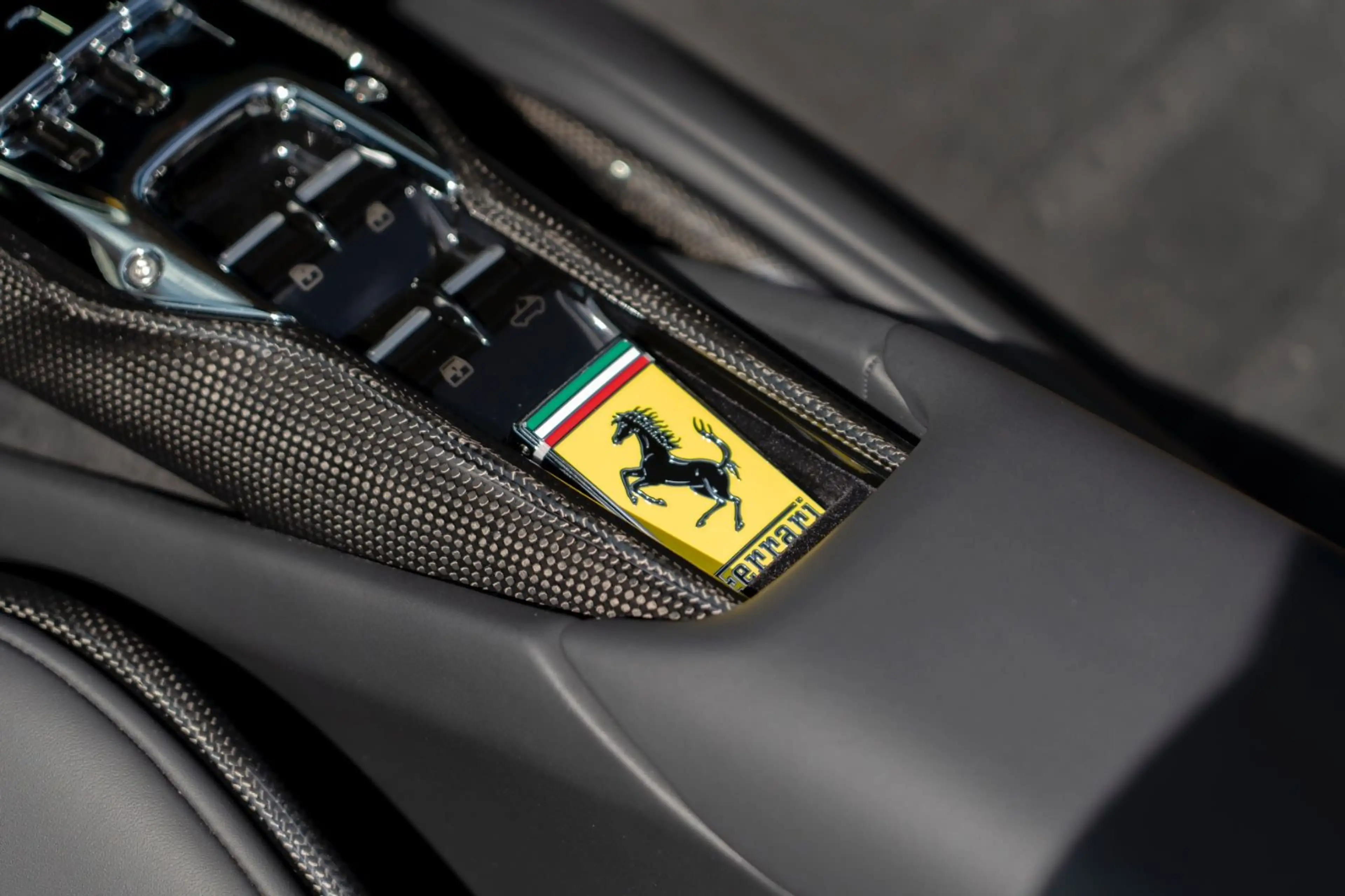 Ferrari 296 GTS — photo 14
