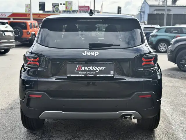 Jeep Avenger view 6