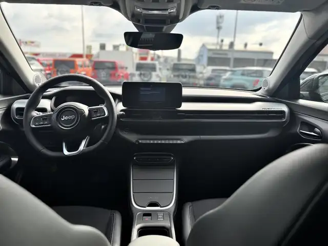 Jeep Avenger view 10