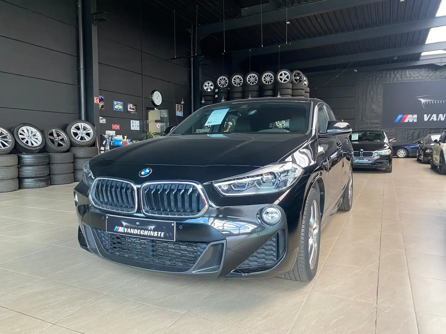 BMW X2 1.5i sDrive18 OPF Nero - 1