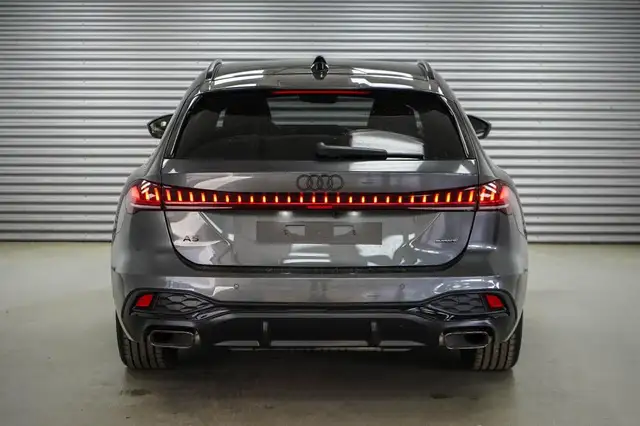 Audi A5 view 4