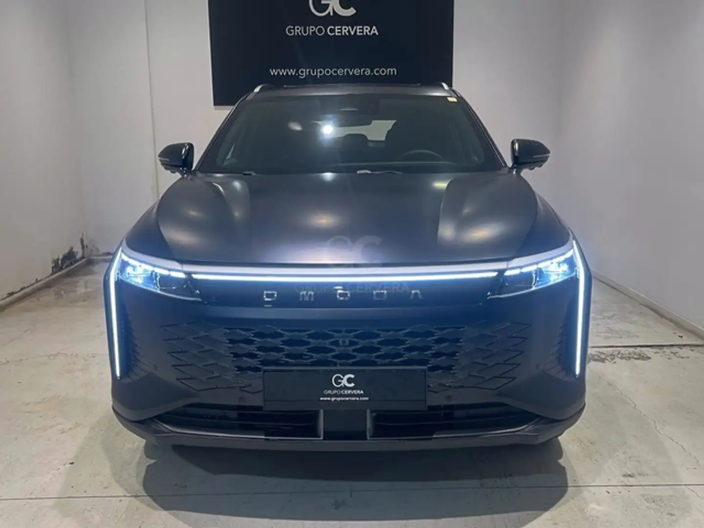 Omoda 9 1.5 TGDI Premium Černá - 2