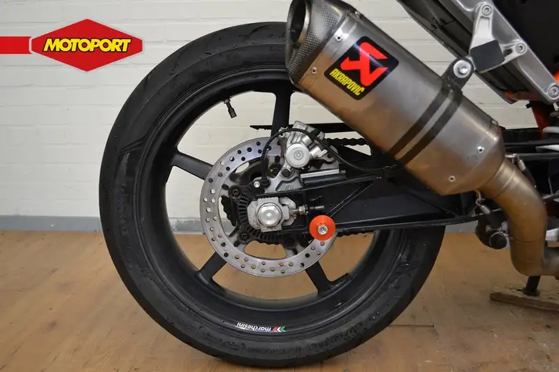 KTM 690 Duke - foto 7