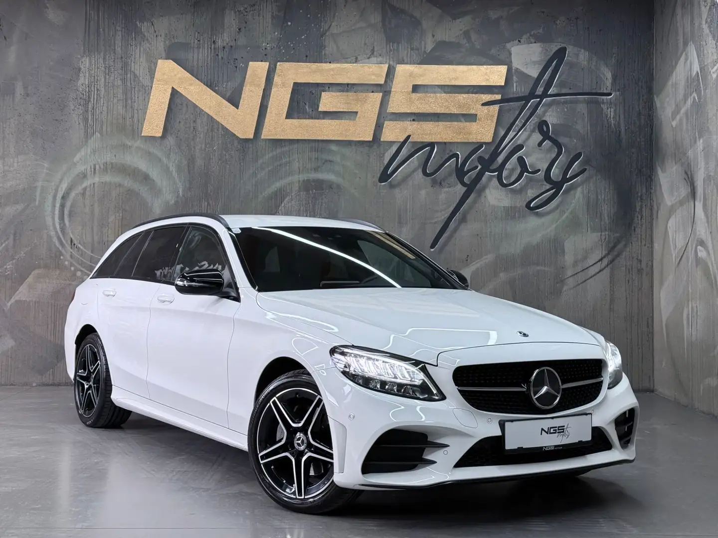 Mercedes-Benz C 200 d T-Modell AMG LINE GARANTIE 06/28 NIGHTPAKET Weiß - 1