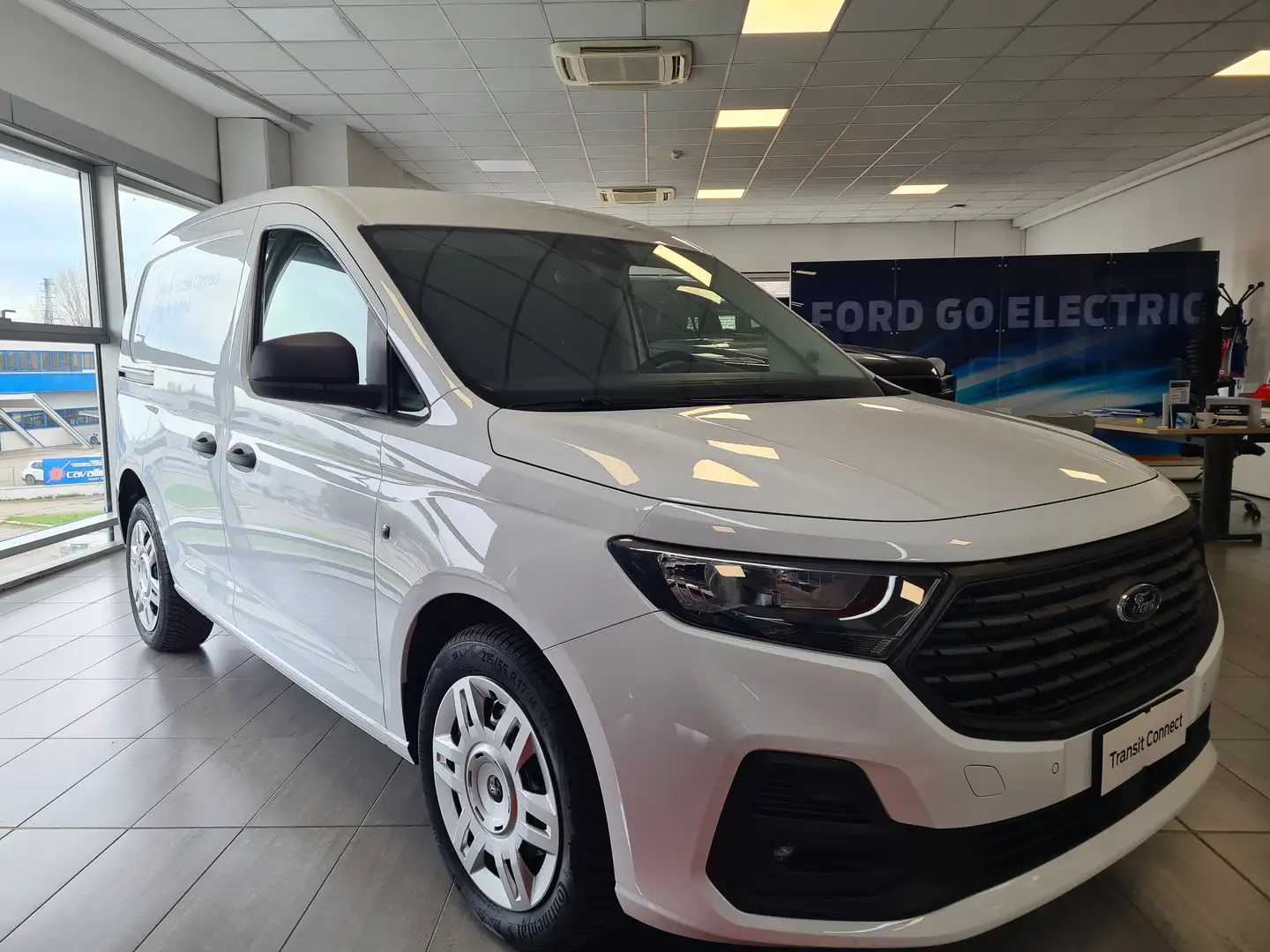 Ford Transit Connect Trend 1.5 Plug-In Hybrid 150CV Blanco - 2