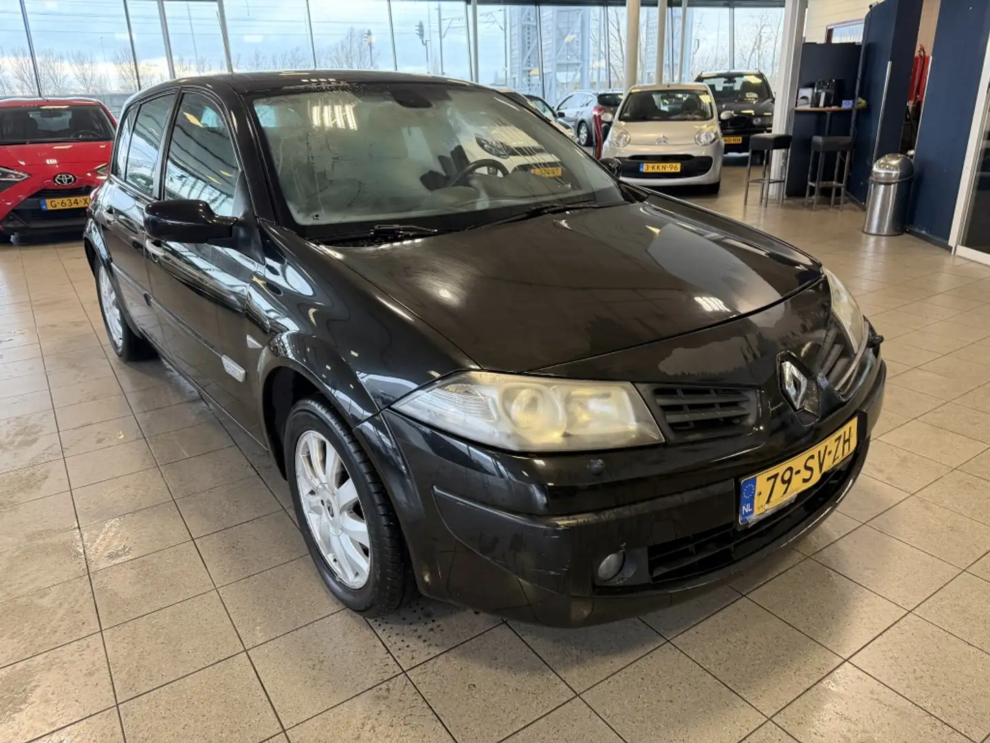 Renault Megane 2.0-16V Tech Line Schwarz - 2
