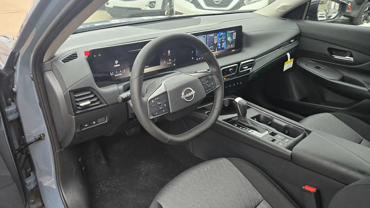 Nissan Sentra снимка Nissan Sentra