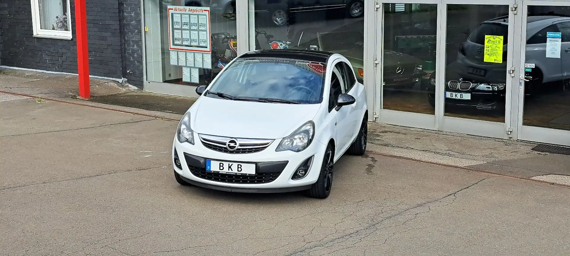 Opel Corsa Klima Shzg Lkrhzg PDC Reifen/Insp/HU/AU neu - 1