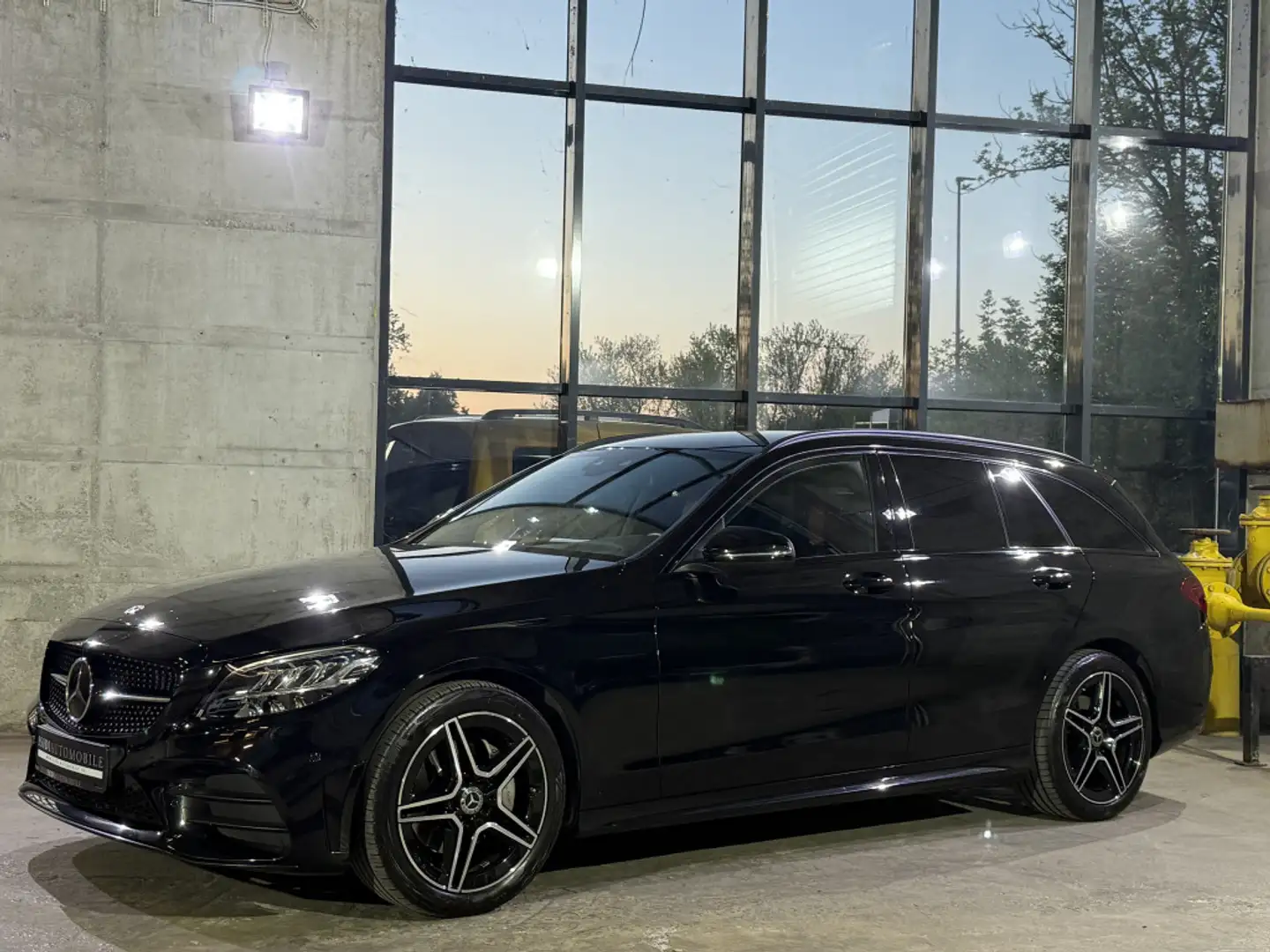 Mercedes-Benz C 200 T AMG Night LED Comand Burmester Rü-Kamera Noir - 2