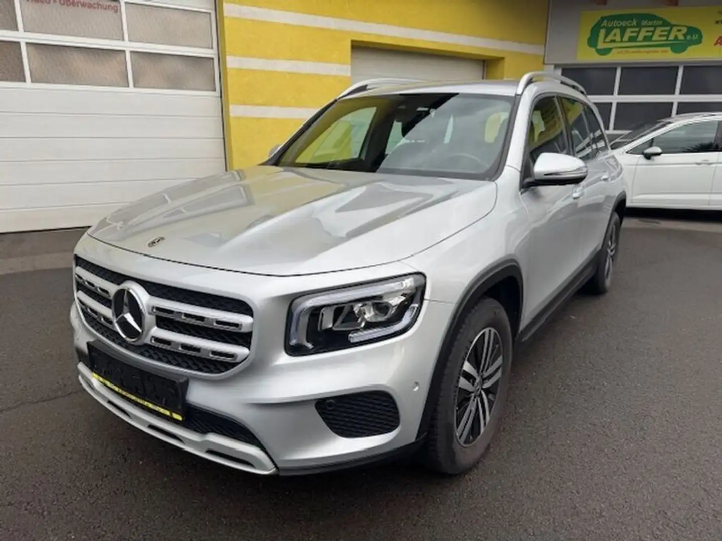 Mercedes-Benz GLB 180 d (247.610) - 1Besitz nur 72200km TOP Silber - 2