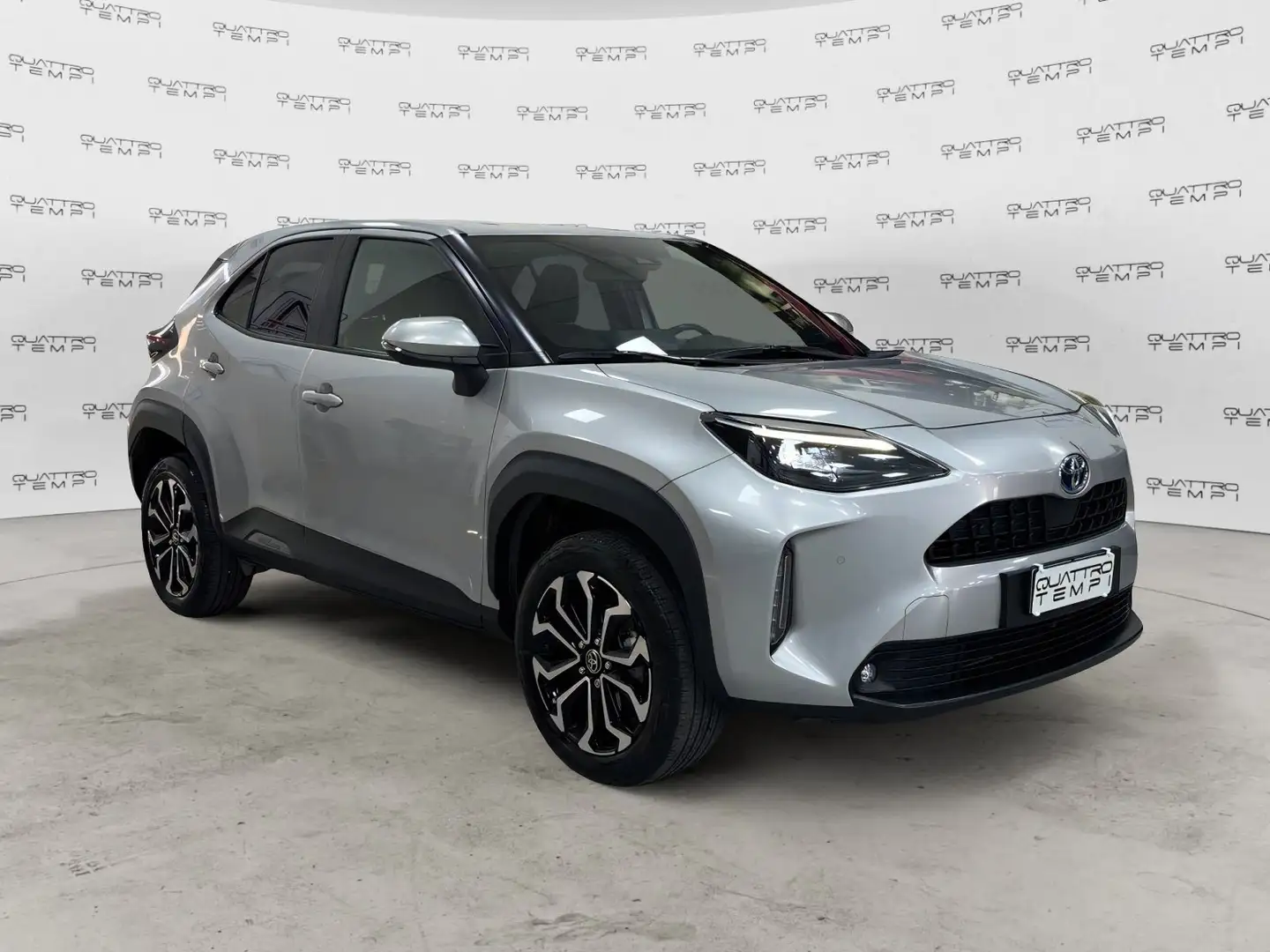 Toyota Yaris Cross 1.5 Hybrid 5p. E-CVT Trend Grigio - 1