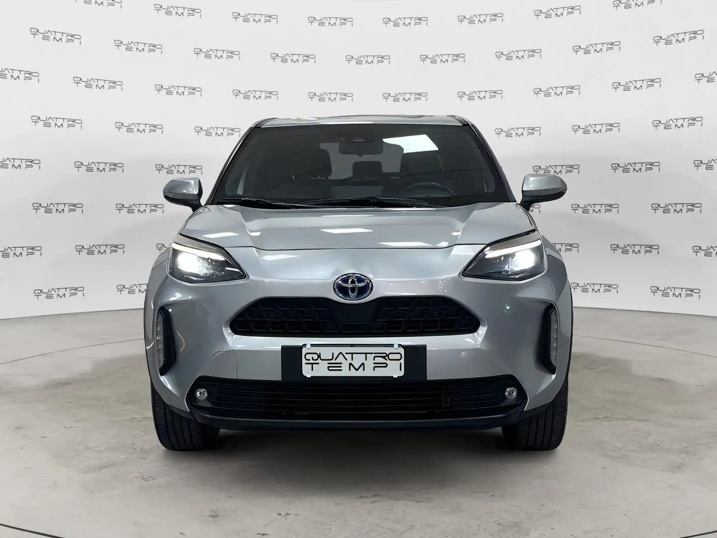 Toyota Yaris Cross 1.5 Hybrid 5p. E-CVT Trend Grigio - 2