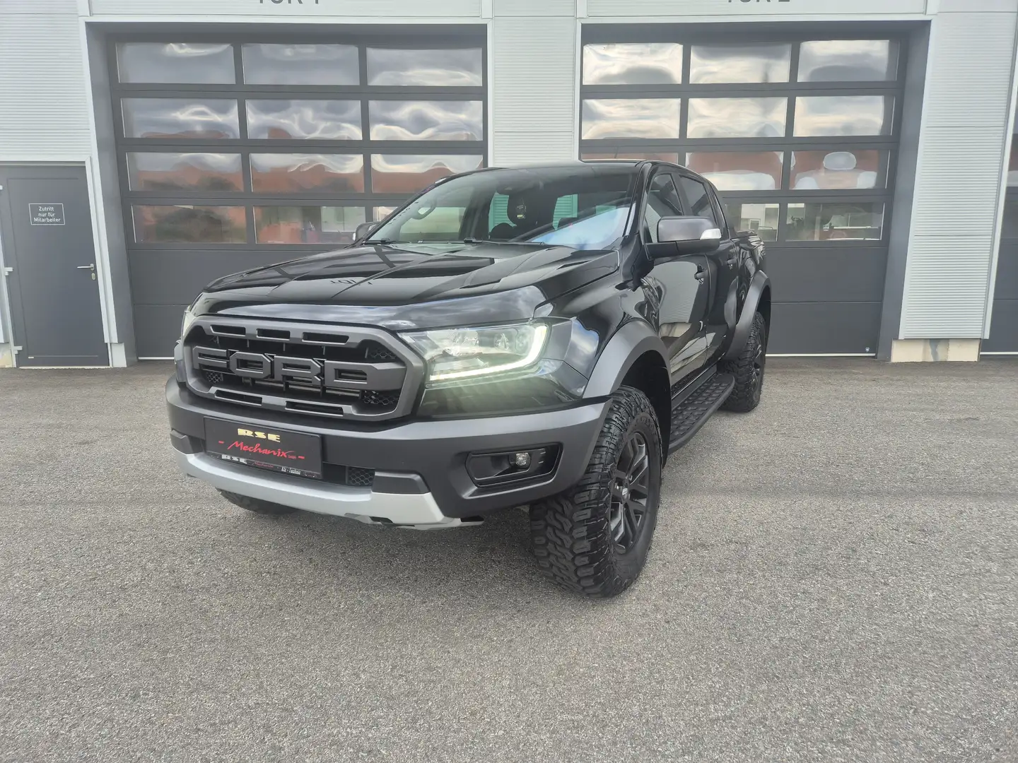 Ford Ranger Raptor Doppelkabine 4x4 Schwarz - 2