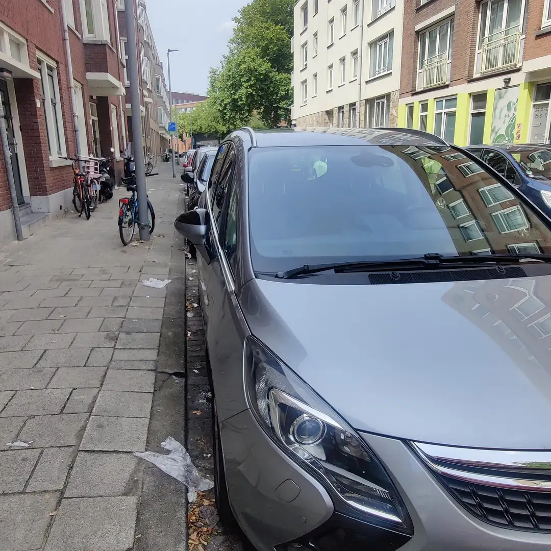 Opel Zafira Tourer 1.4 Cosmo 7p. Grijs - 2