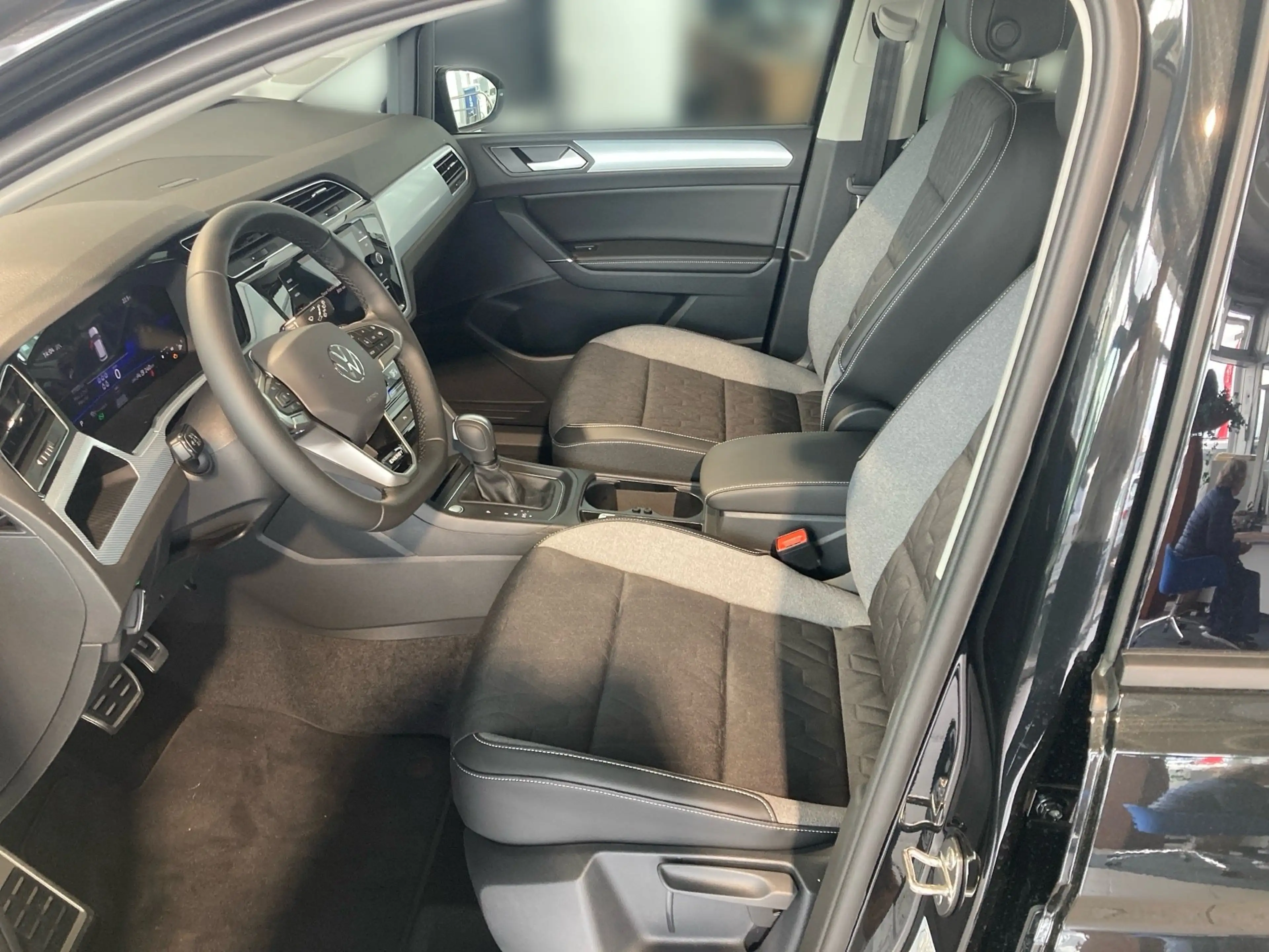 Volkswagen Touran 2.0 TDI Comfortline *7S*AHK*NAVI*KAMERA* — photo 11