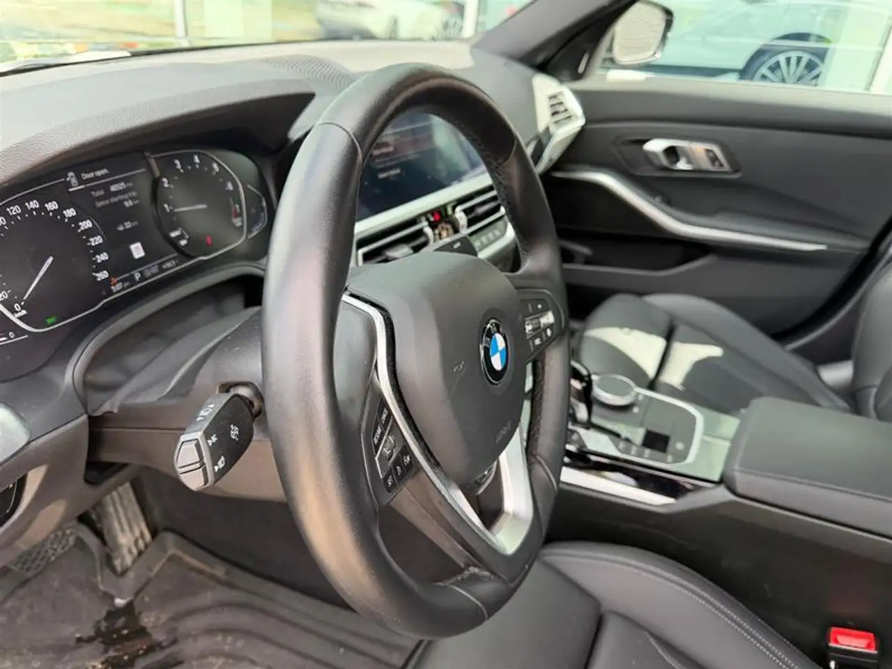 BMW 3 Series photo BMW 3 Series