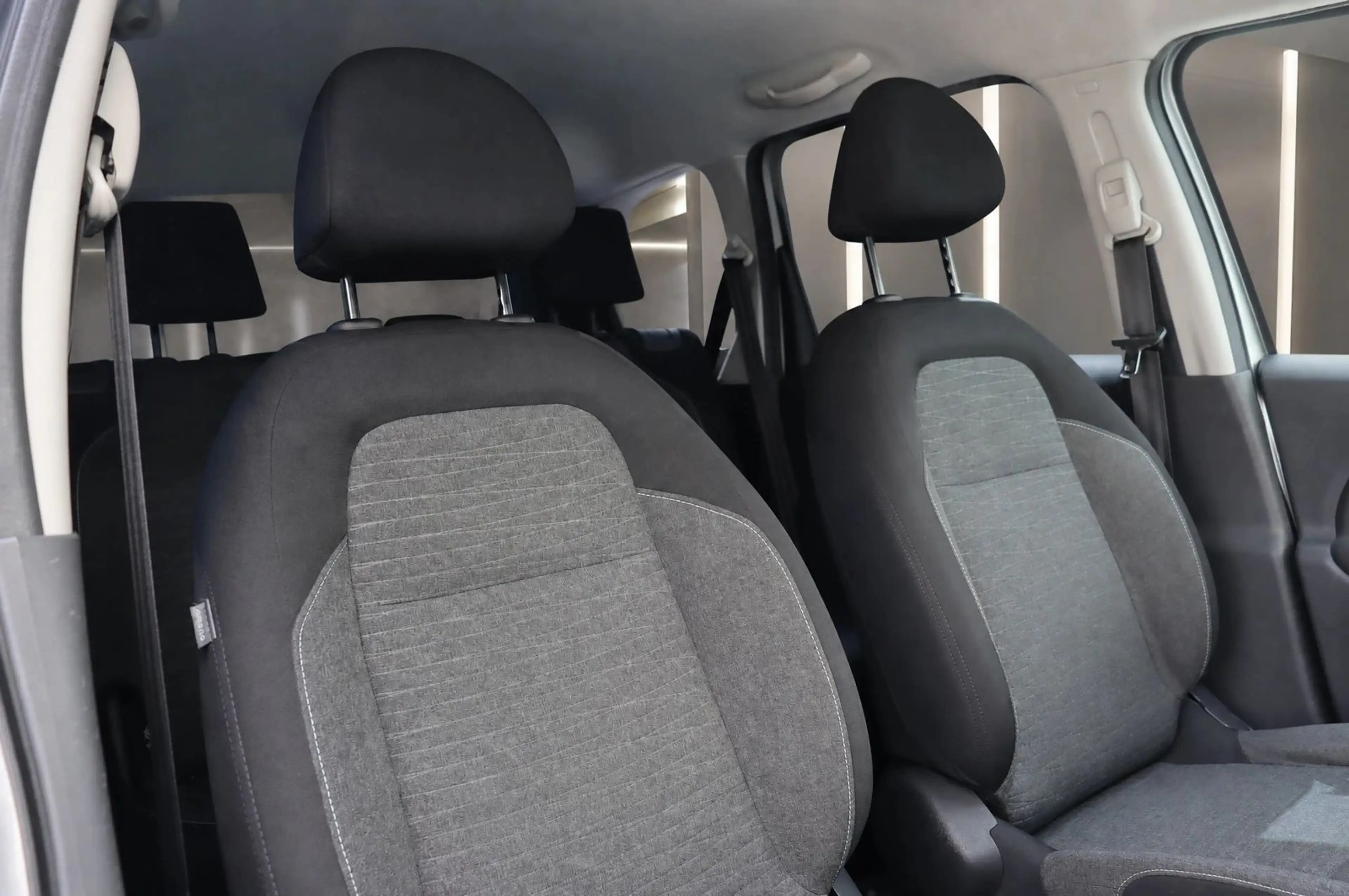 Citroen C3 Picasso 1,6 HDI — photo 12
