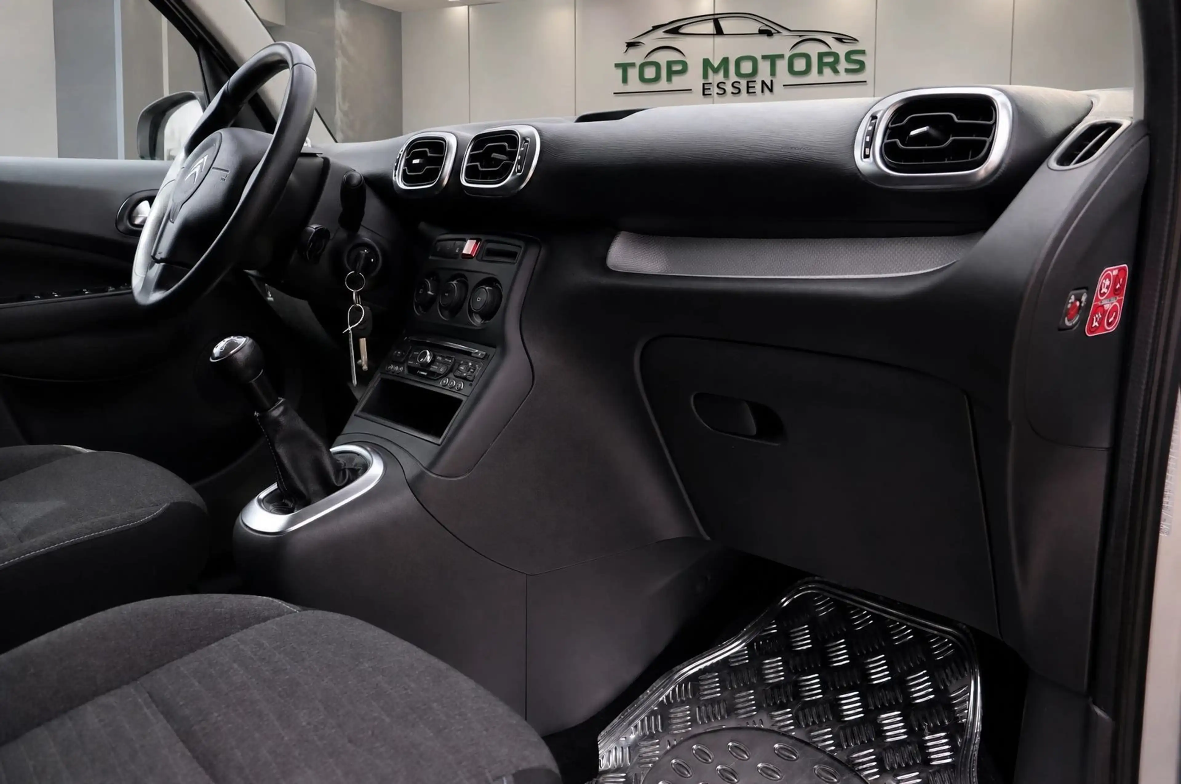 Citroen C3 Picasso 1,6 HDI — photo 10