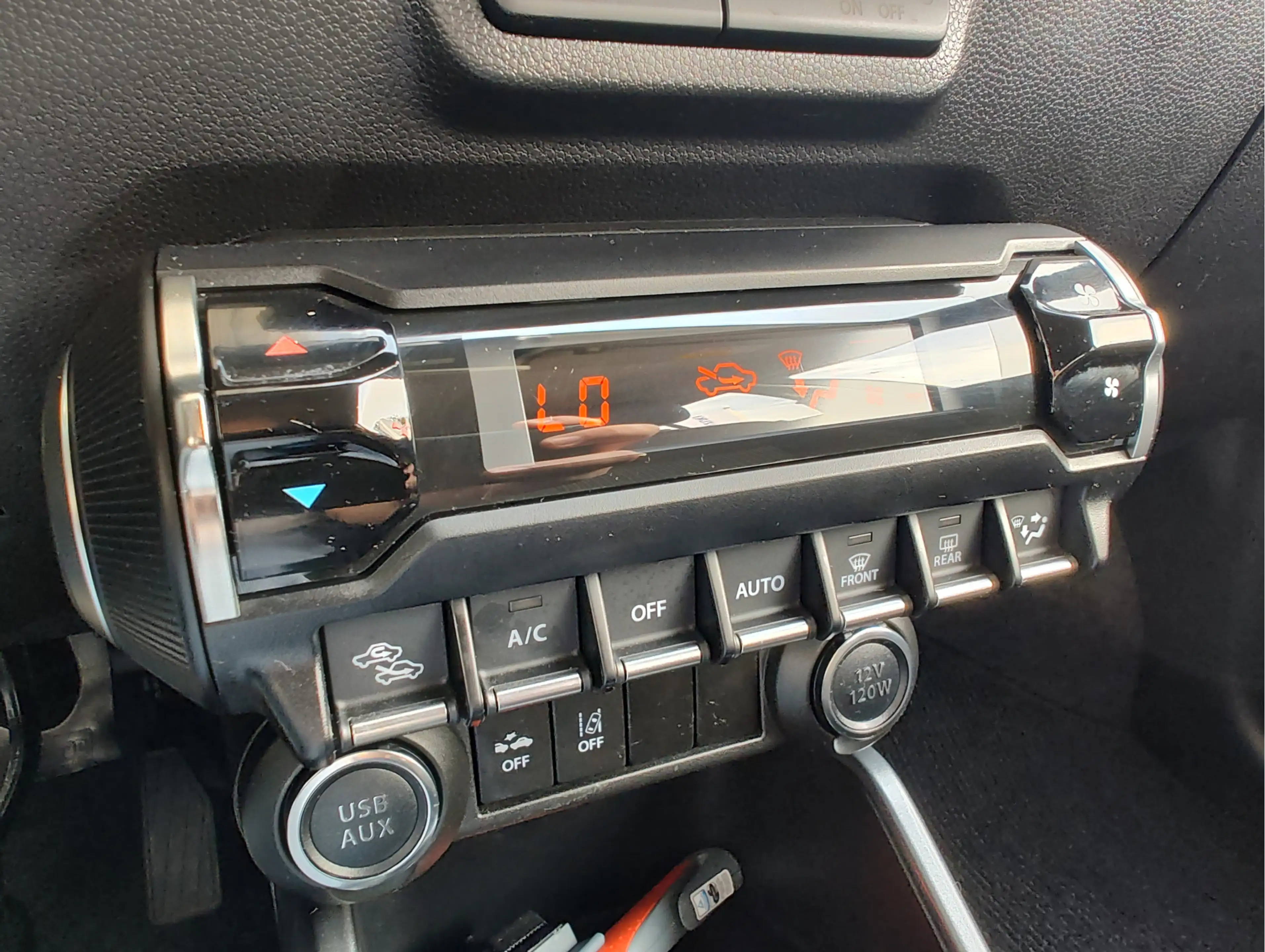 Suzuki Ignis 1.2 SMART HYBRID STYLE Clima | Cruise | Autonome n — photo 16