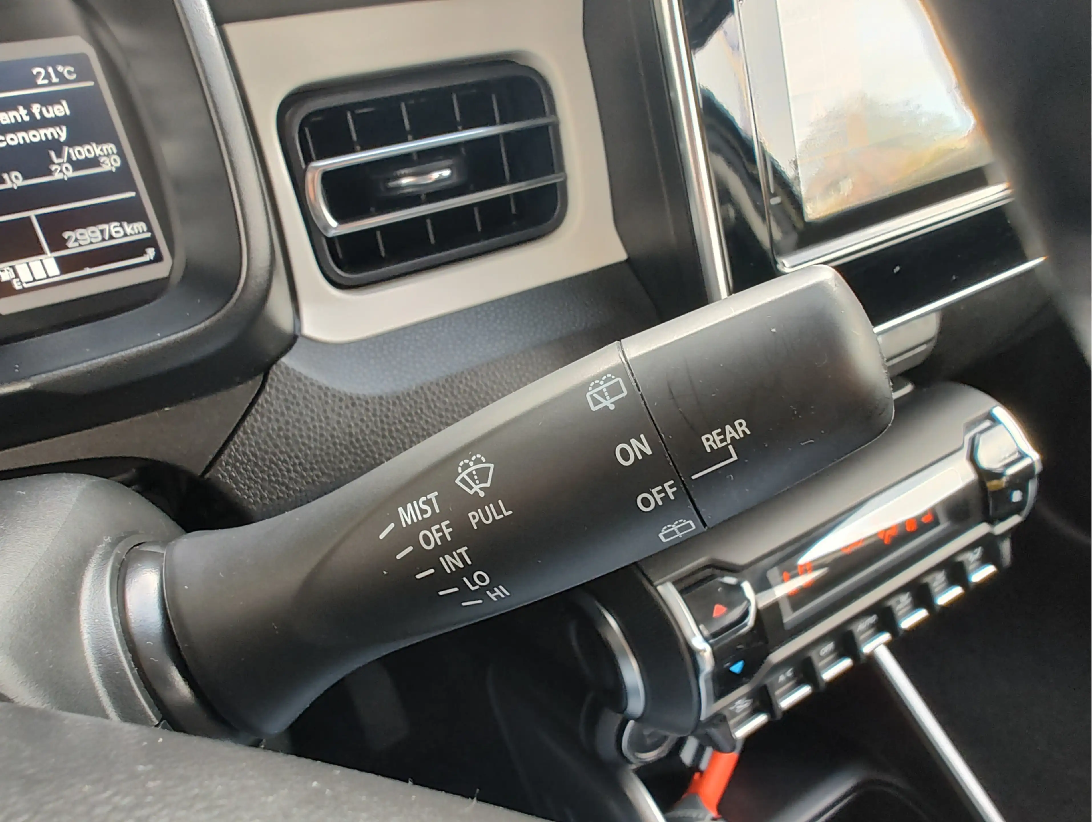 Suzuki Ignis 1.2 SMART HYBRID STYLE Clima | Cruise | Autonome n — photo 27