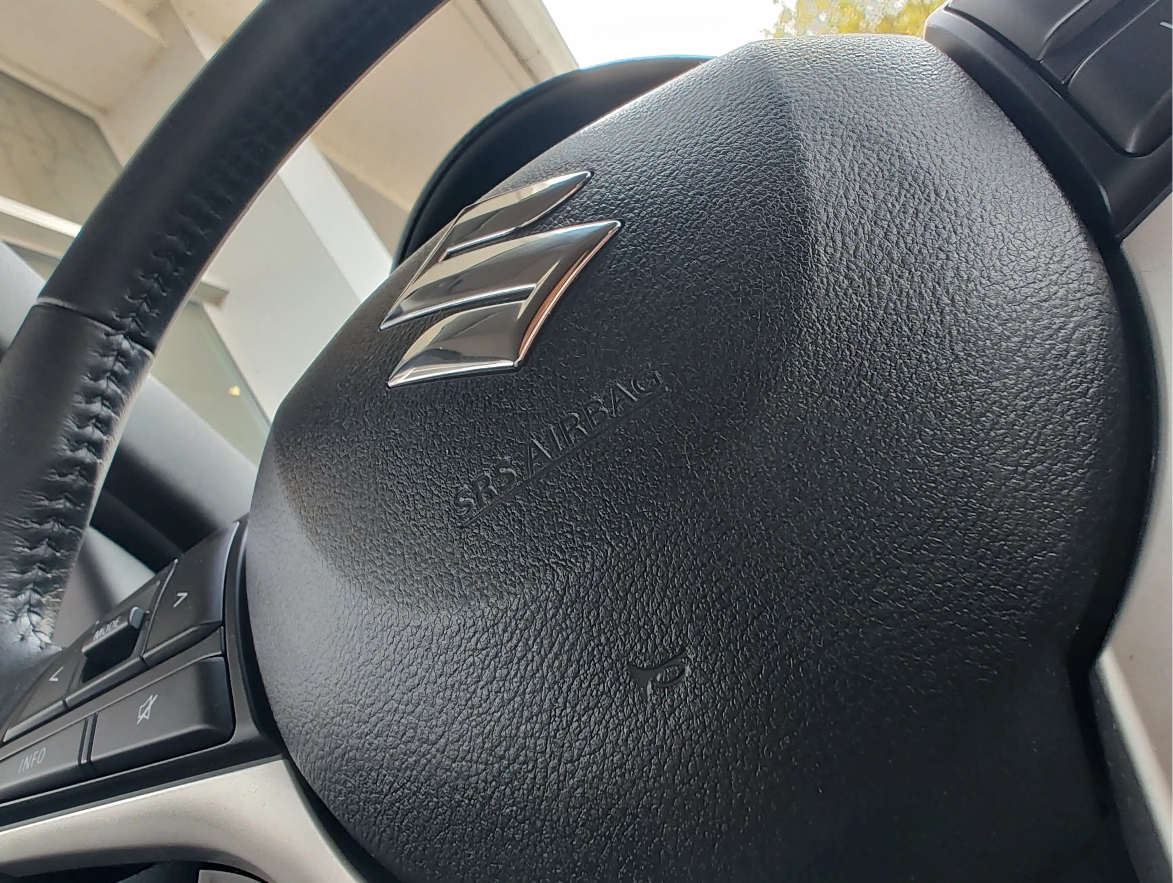 Suzuki Ignis 1.2 SMART HYBRID STYLE Clima | Cruise | Autonome n — photo 24