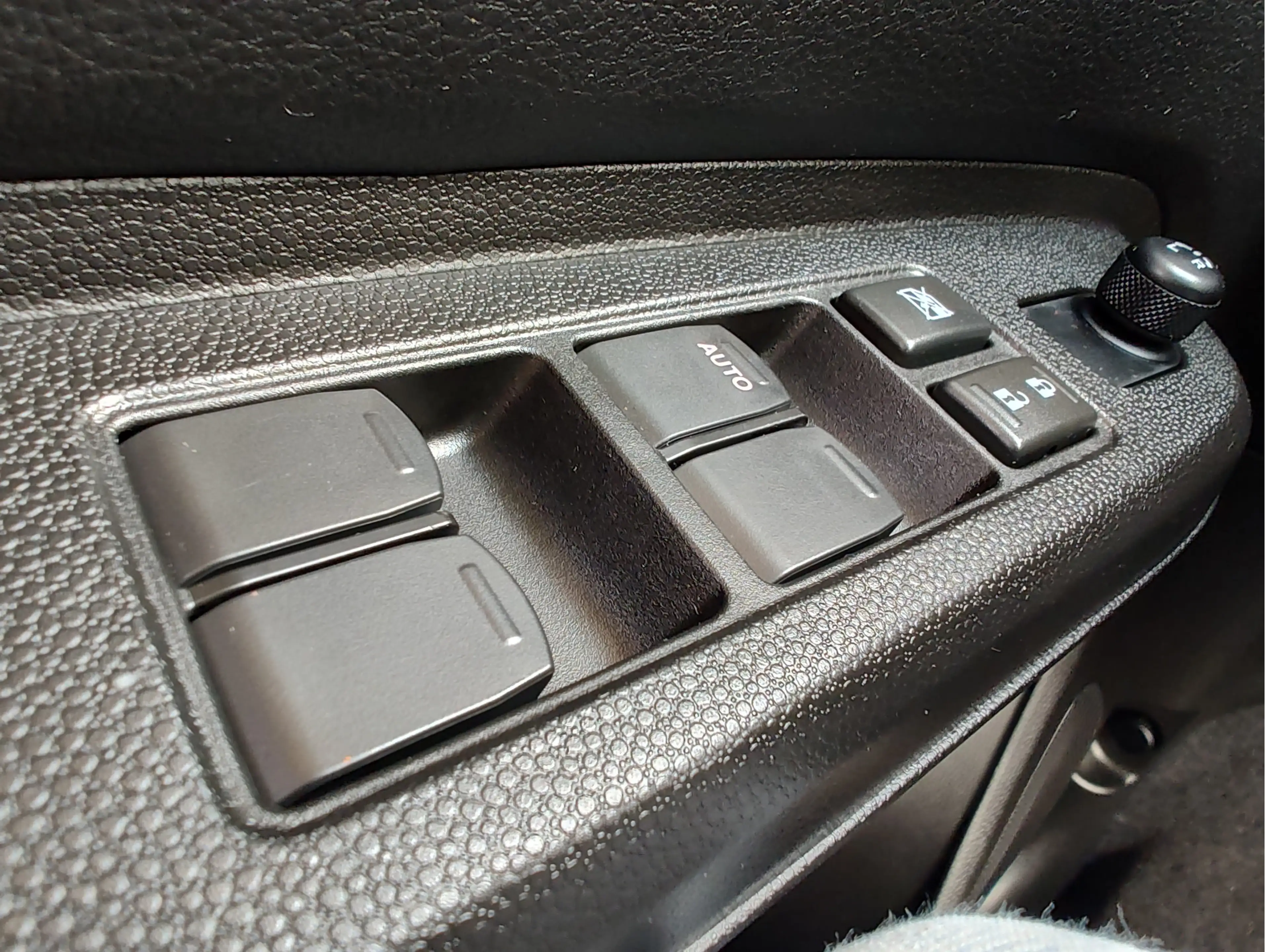 Suzuki Ignis 1.2 SMART HYBRID STYLE Clima | Cruise | Autonome n — photo 25