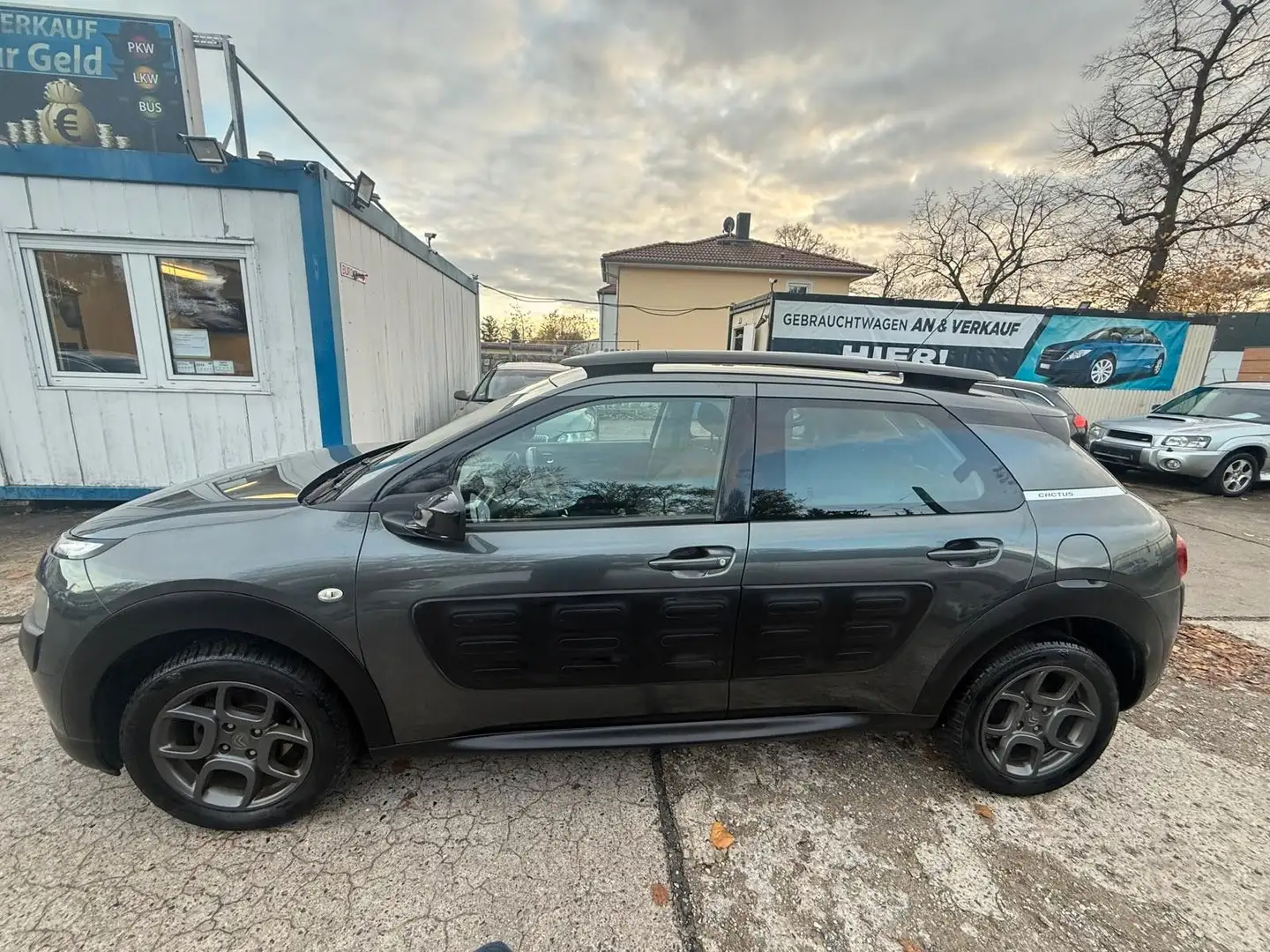 Citroen C4 Cactus Selection*TUV NEU* AUTOMATIK* Gris - 2