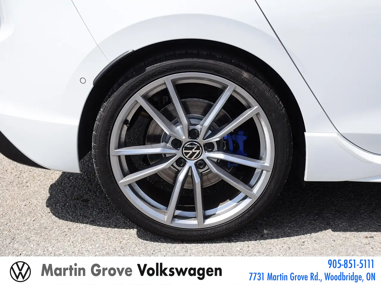 Volkswagen Golf R снимка Volkswagen Golf R