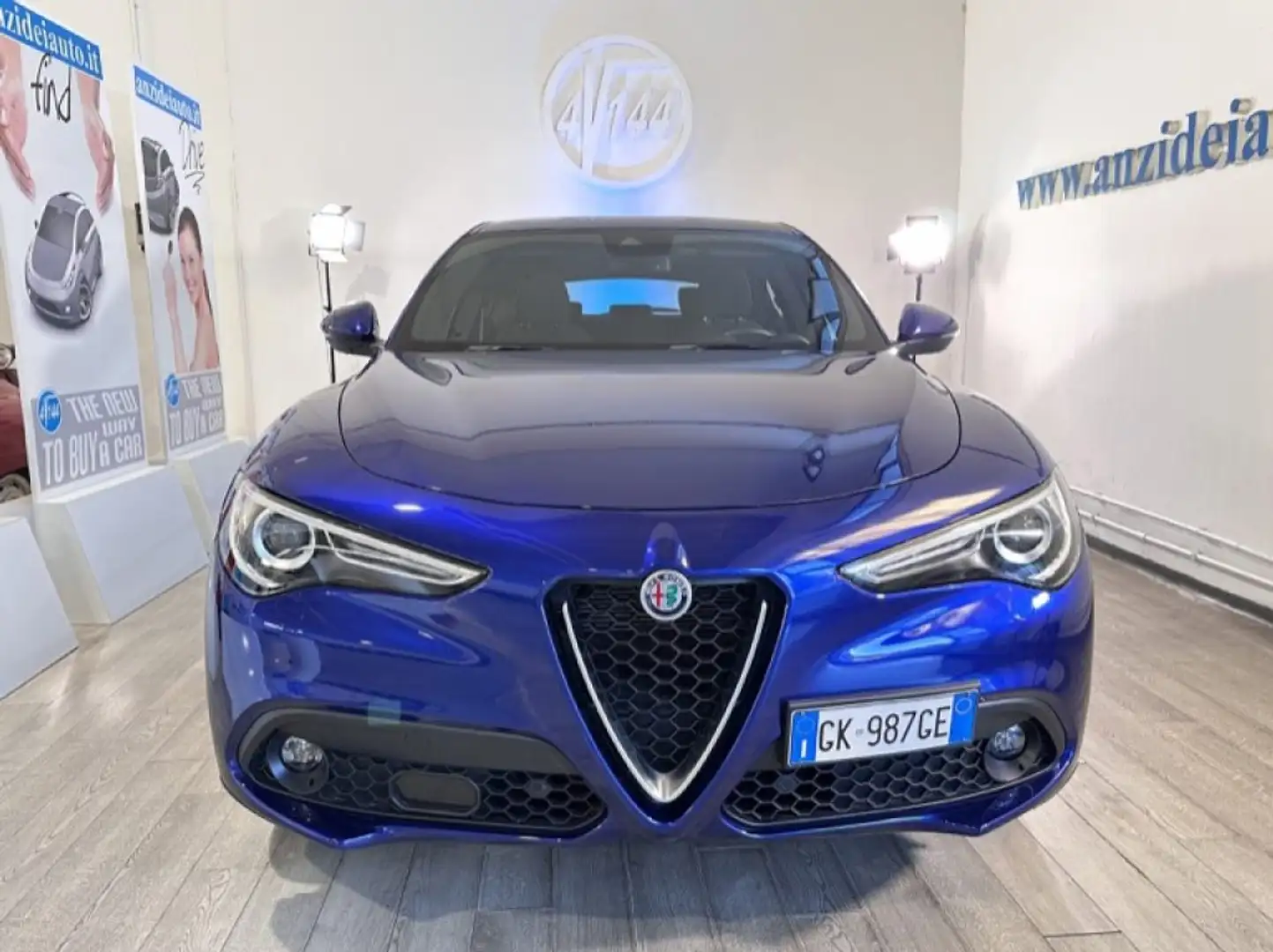 Alfa Romeo Stelvio 2.2 Turbodiesel 160 CV AT8 RWD Business Blu/Azzurro - 2
