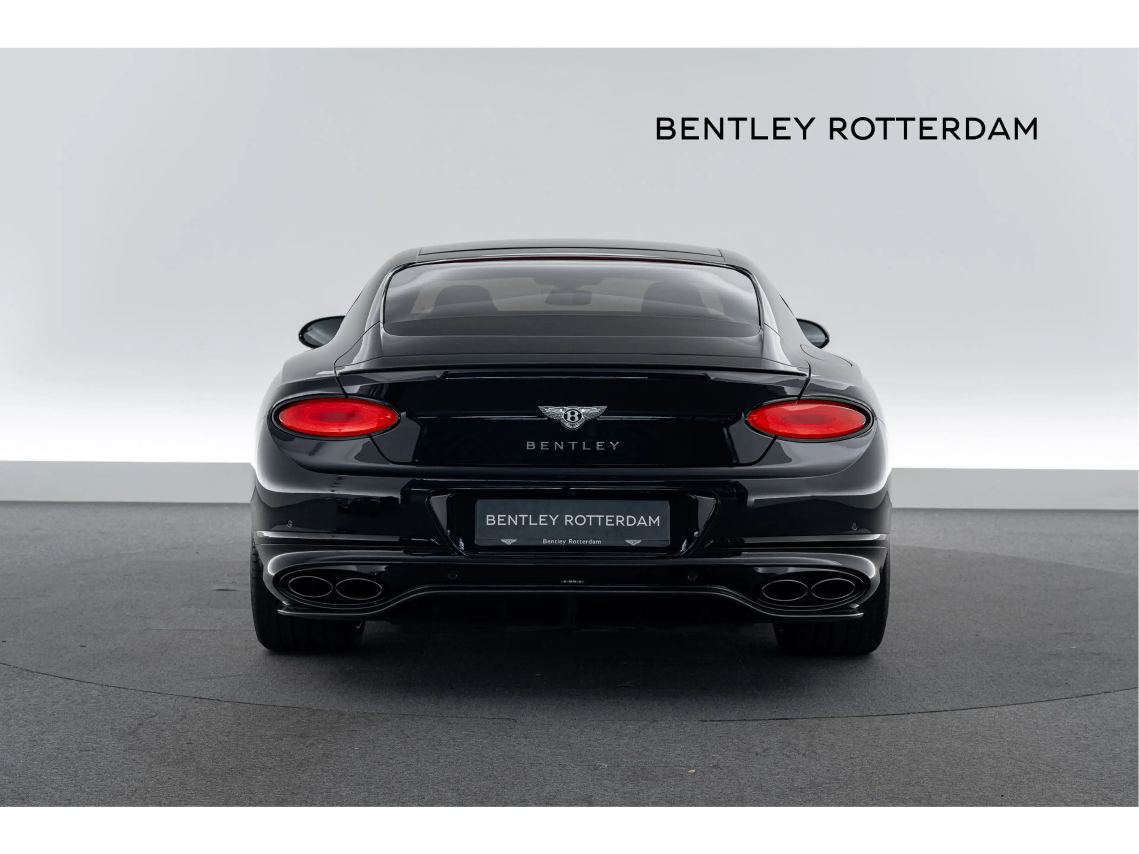 Bentley Continental GT Convertible V8 MY2022 — photo 5