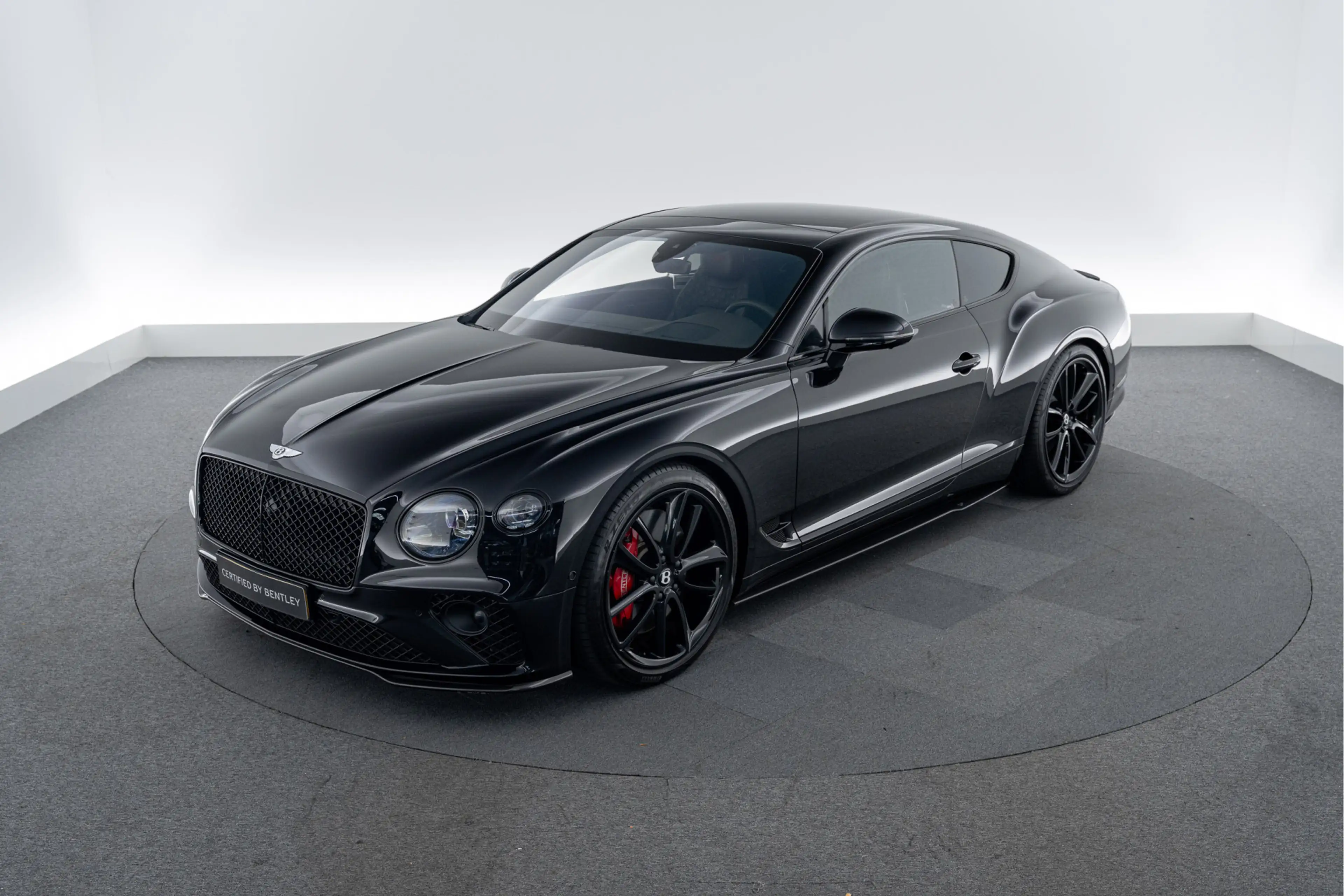 Bentley Continental GT Convertible V8 MY2022 — photo 10