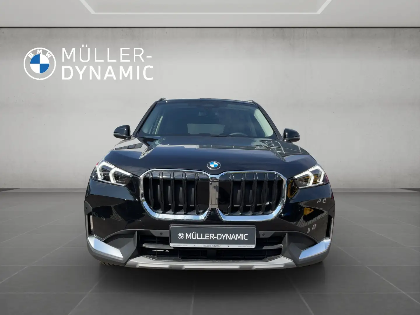 BMW X1 xDrive23i LED RÜCKFAHR KOMFORTZUG SHZ DAB Schwarz - 2