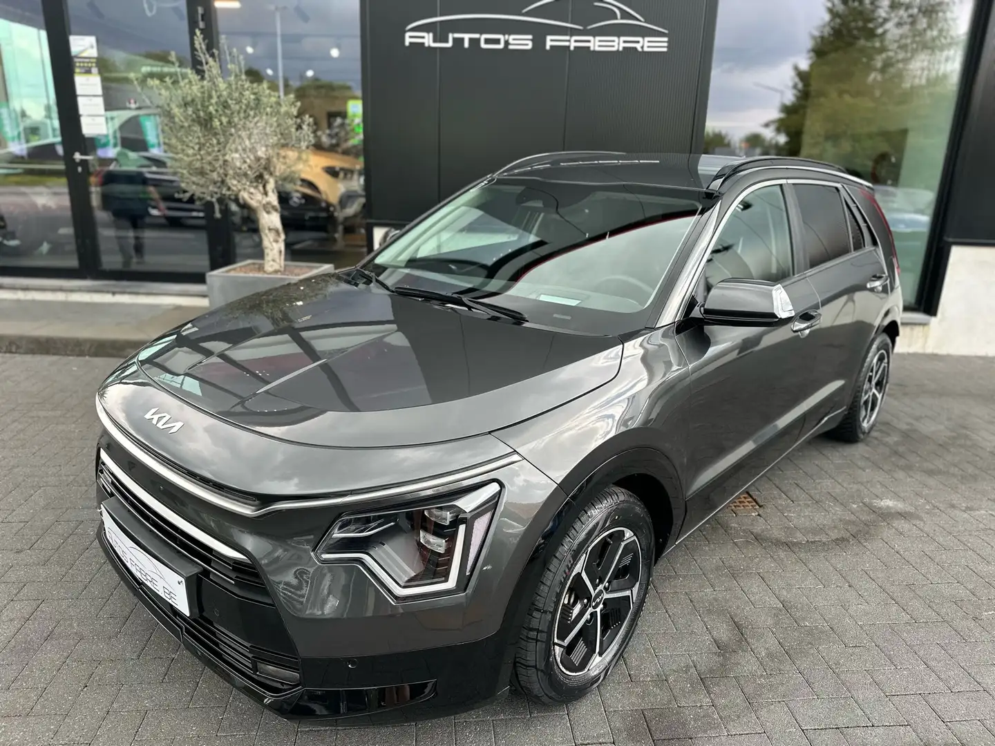 Kia Niro 1.6 GDi Pure DCT Negro - 1