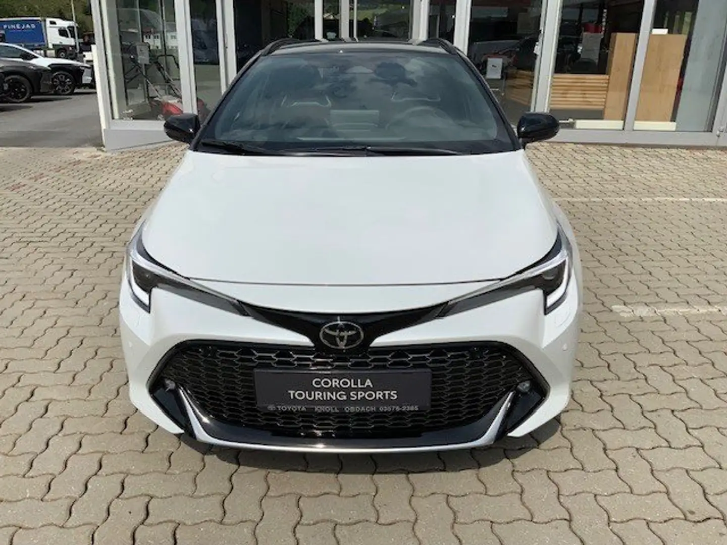 Toyota Corolla Touring Sports 2,0 TS Hybrid GR Sport Smart Connec Weiß - 2