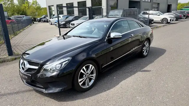 Mercedes-Benz E 250 Coupe Automatik/Navi+/Leder/LED/EURO6