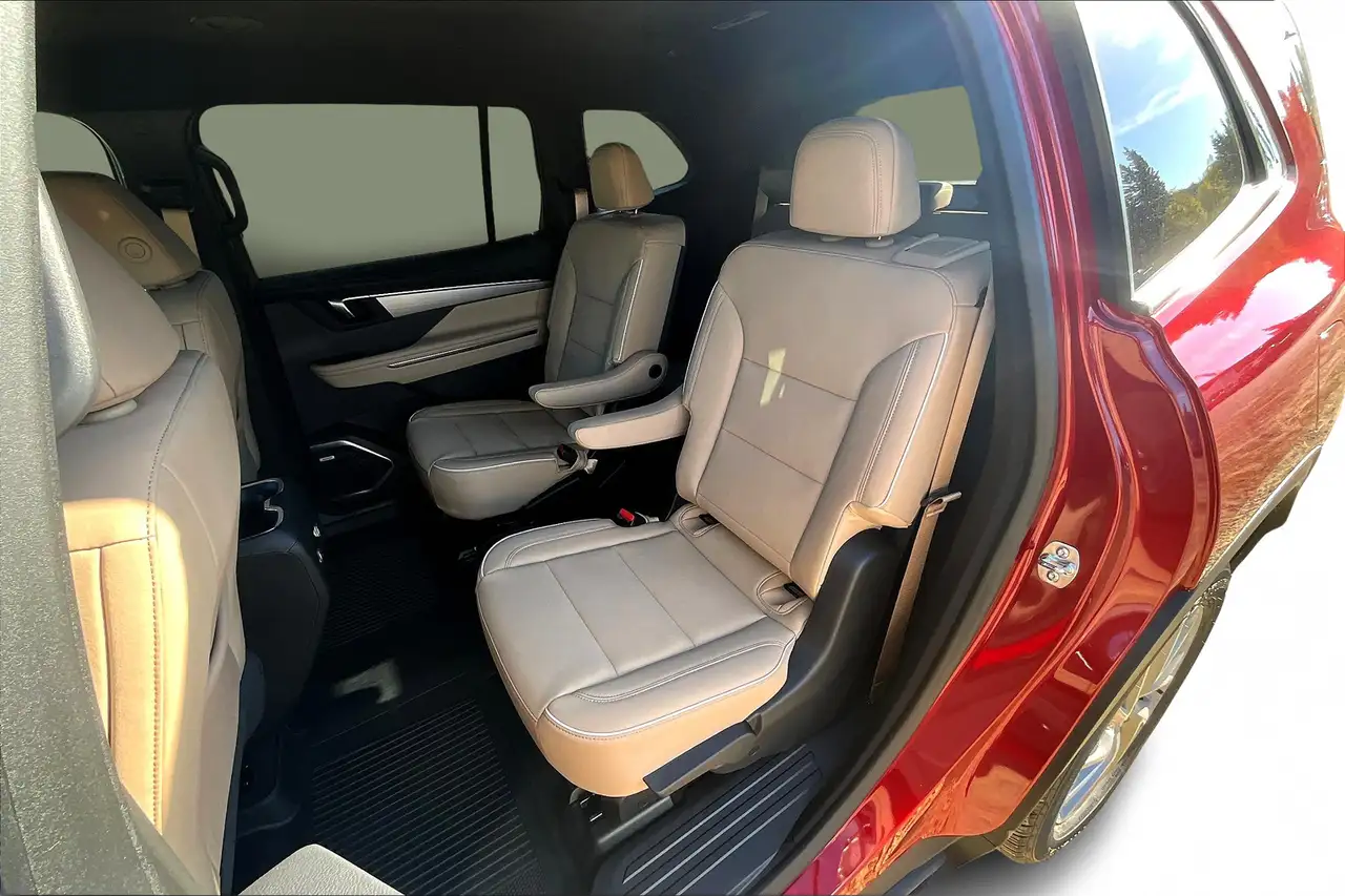 Buick Enclave снимка Buick Enclave