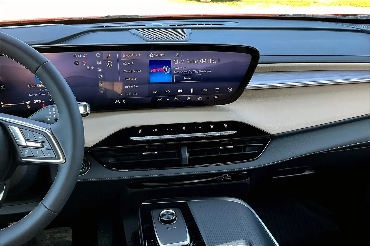 Buick Enclave снимка Buick Enclave