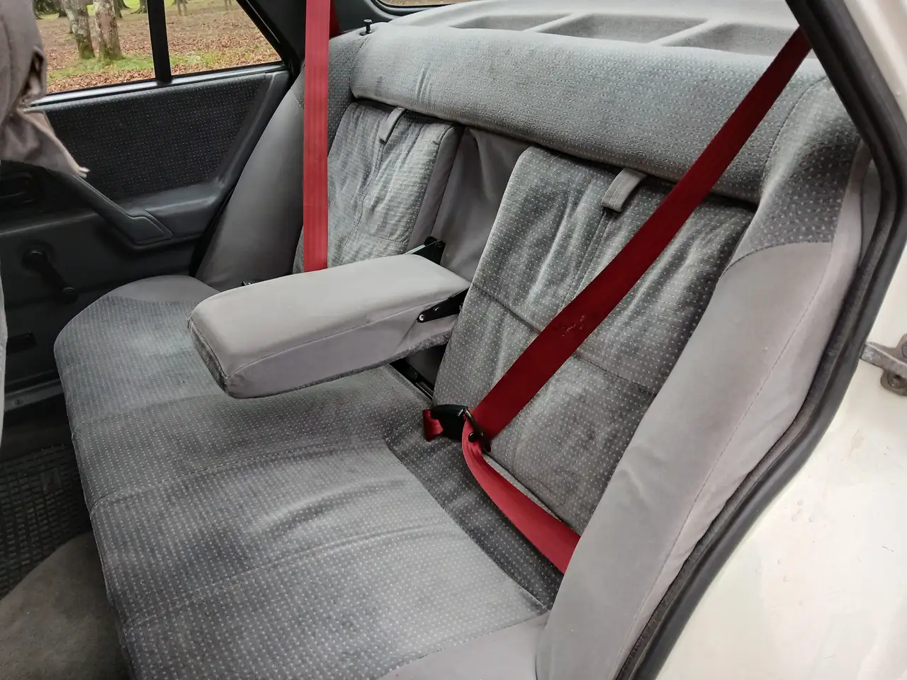 Ford Orion 1.6i Ghia, foto 5