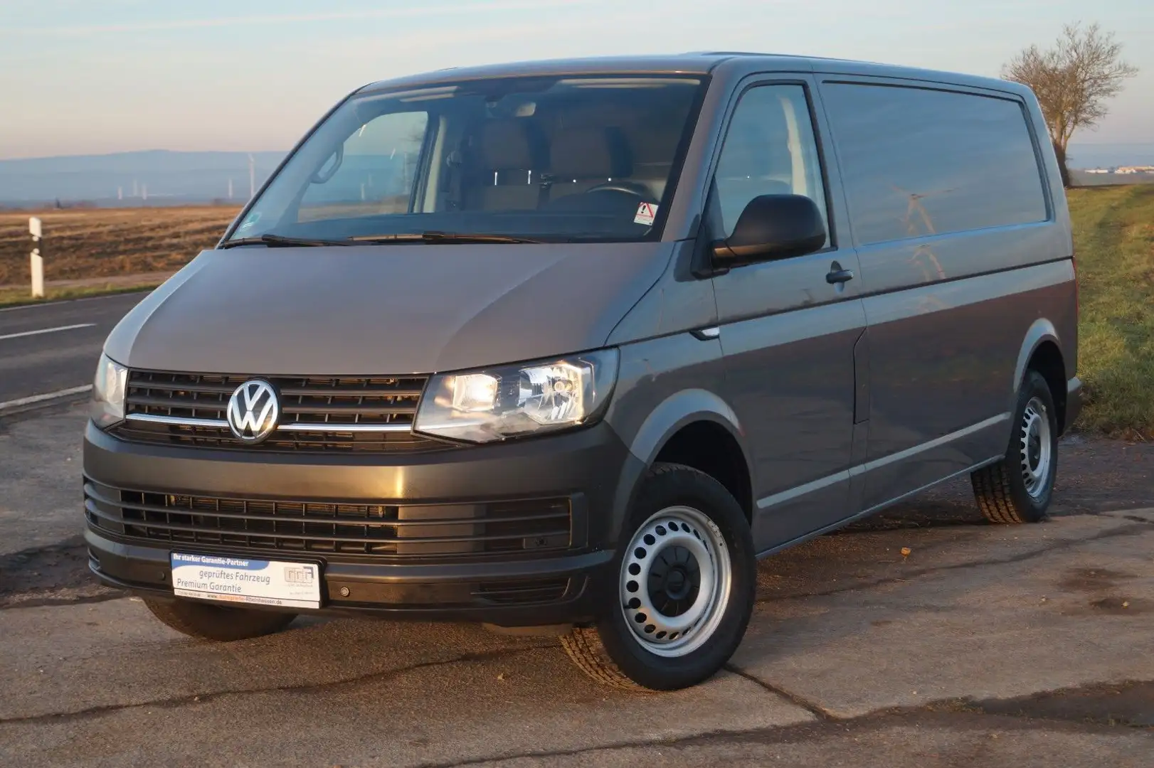 Volkswagen T6 Transporter Kasten EcoProfi lang +Automatik+ Šedá - 1