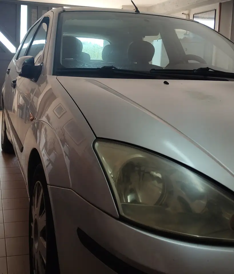 Ford Focus 5p 1.8 td Ambiente, foto 4